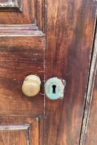 mahogany front door with delaminating finish